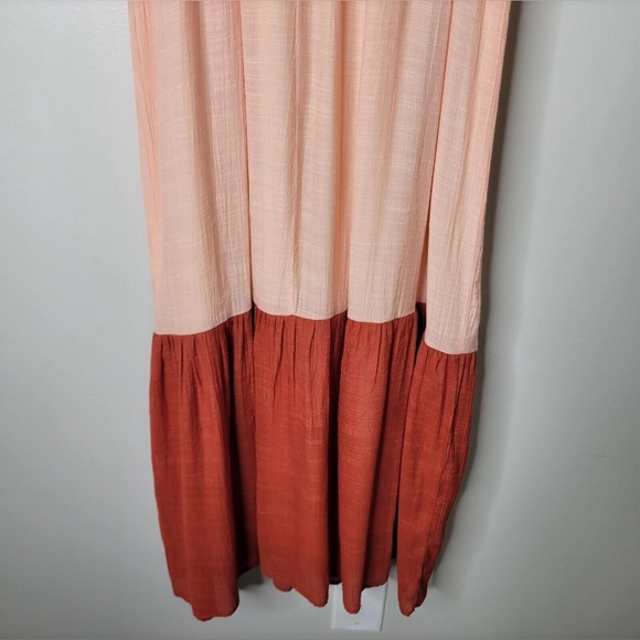 EUC‼️ Luxology Color Block Maxi Dress - Picture 6 of 7